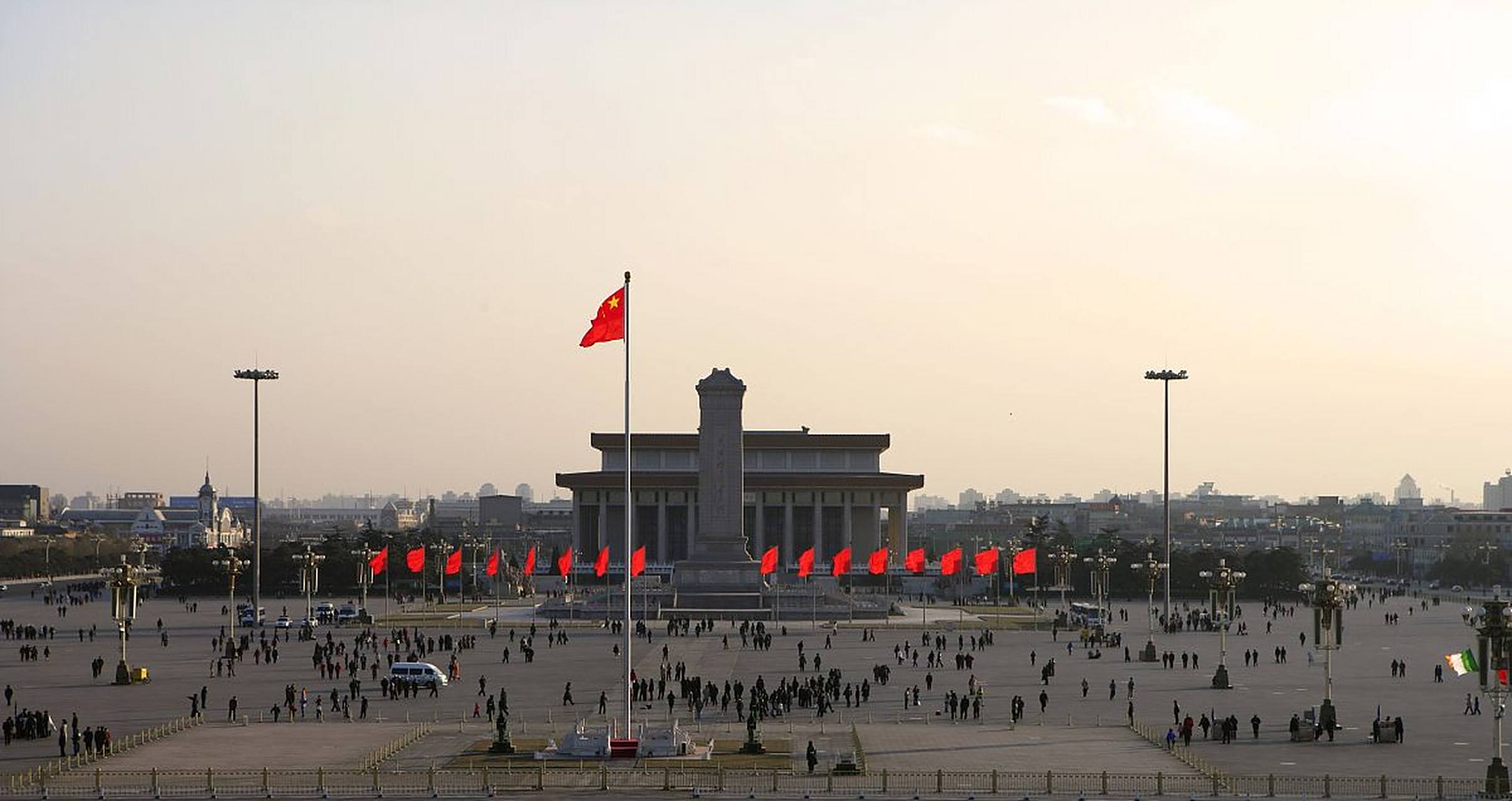 我们要坚决拥护党中央和国务院 67从昨天到今天,在网上或多或少看到