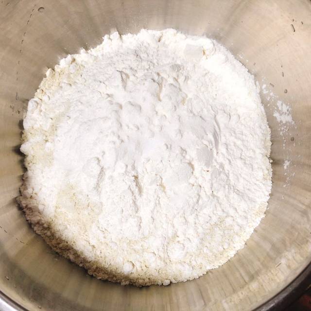 绿豆面煎饼,好吃又营养,酥脆就是爽!