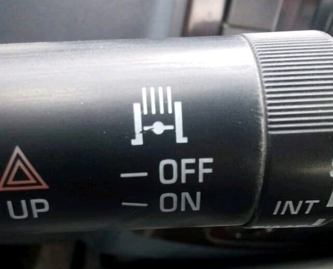 排气刹仪表盘标志图片