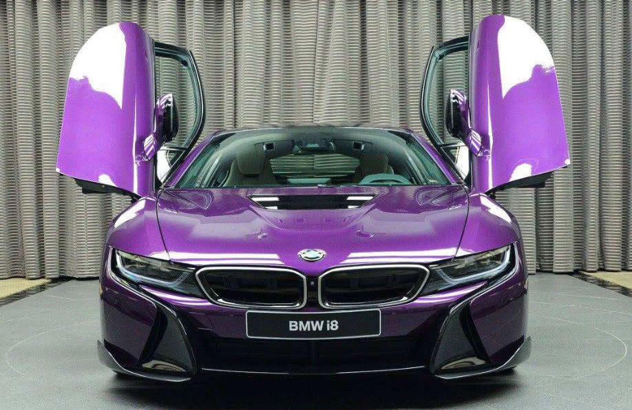 布加迪威龙紫色图片