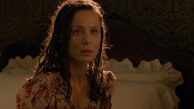 一部关于亲情和爱情的浪漫电影《云中漫步》