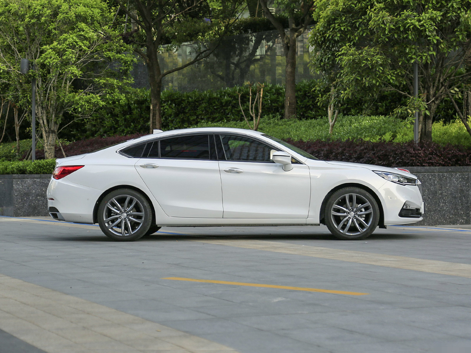 对红旗h5外观的品鉴