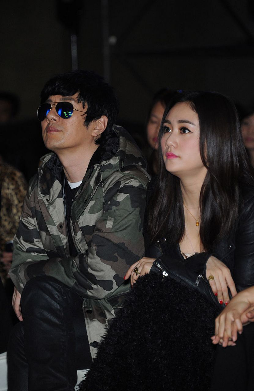 陈乔恩问:"郑钧和刘芸在一起的前七八年吵架,是谁先道歉?