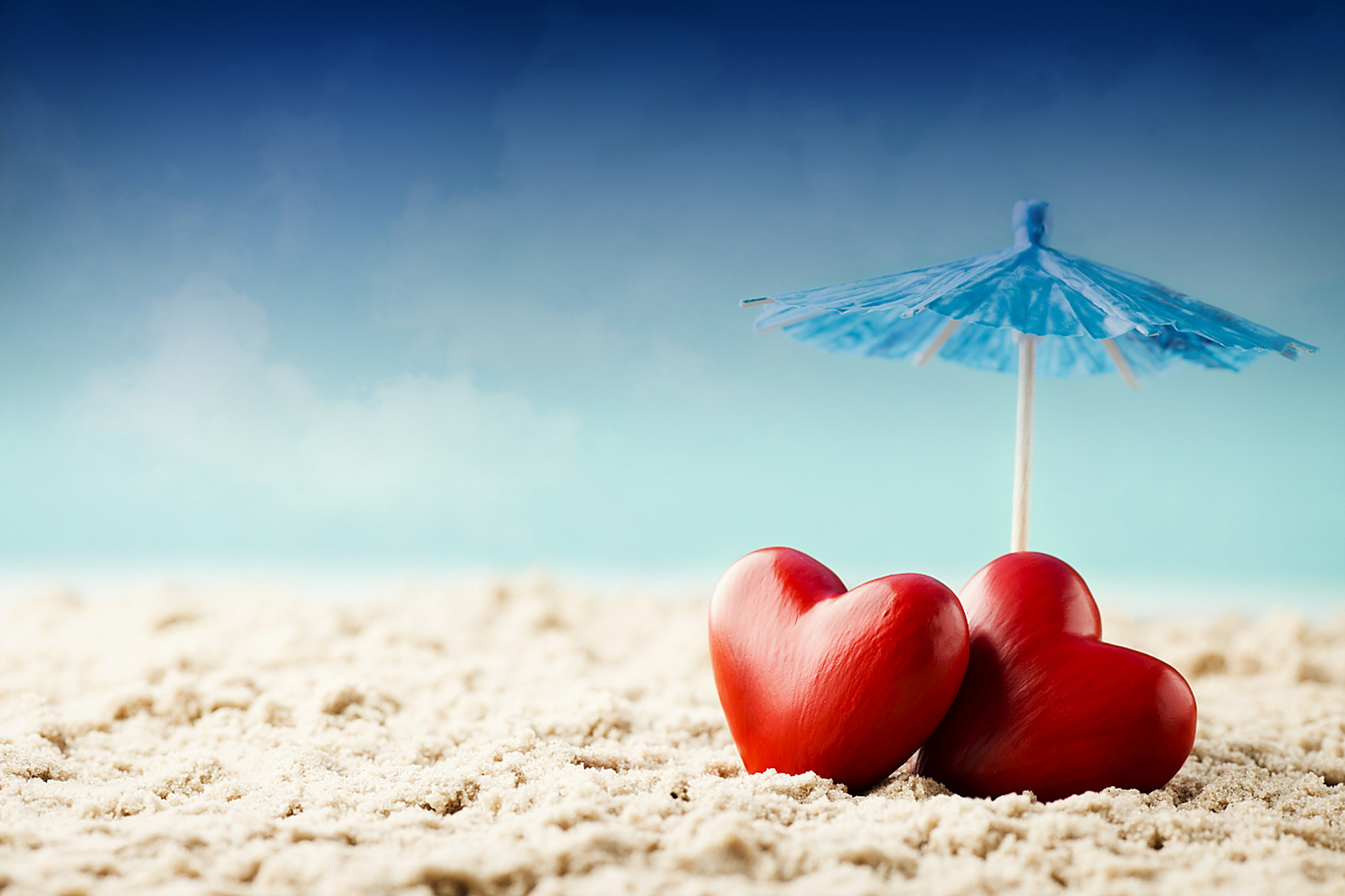 以下是一些关于爱情的心灵鸡汤,希望能为