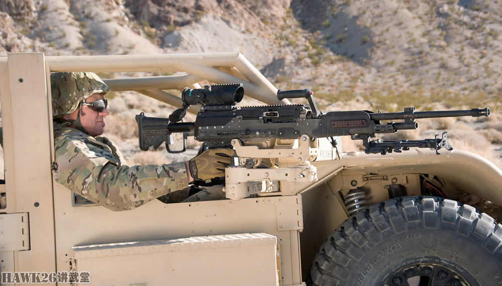跌破眼镜:通用动力新班用机枪采用无托结构 弹匣供弹 美军能要?
