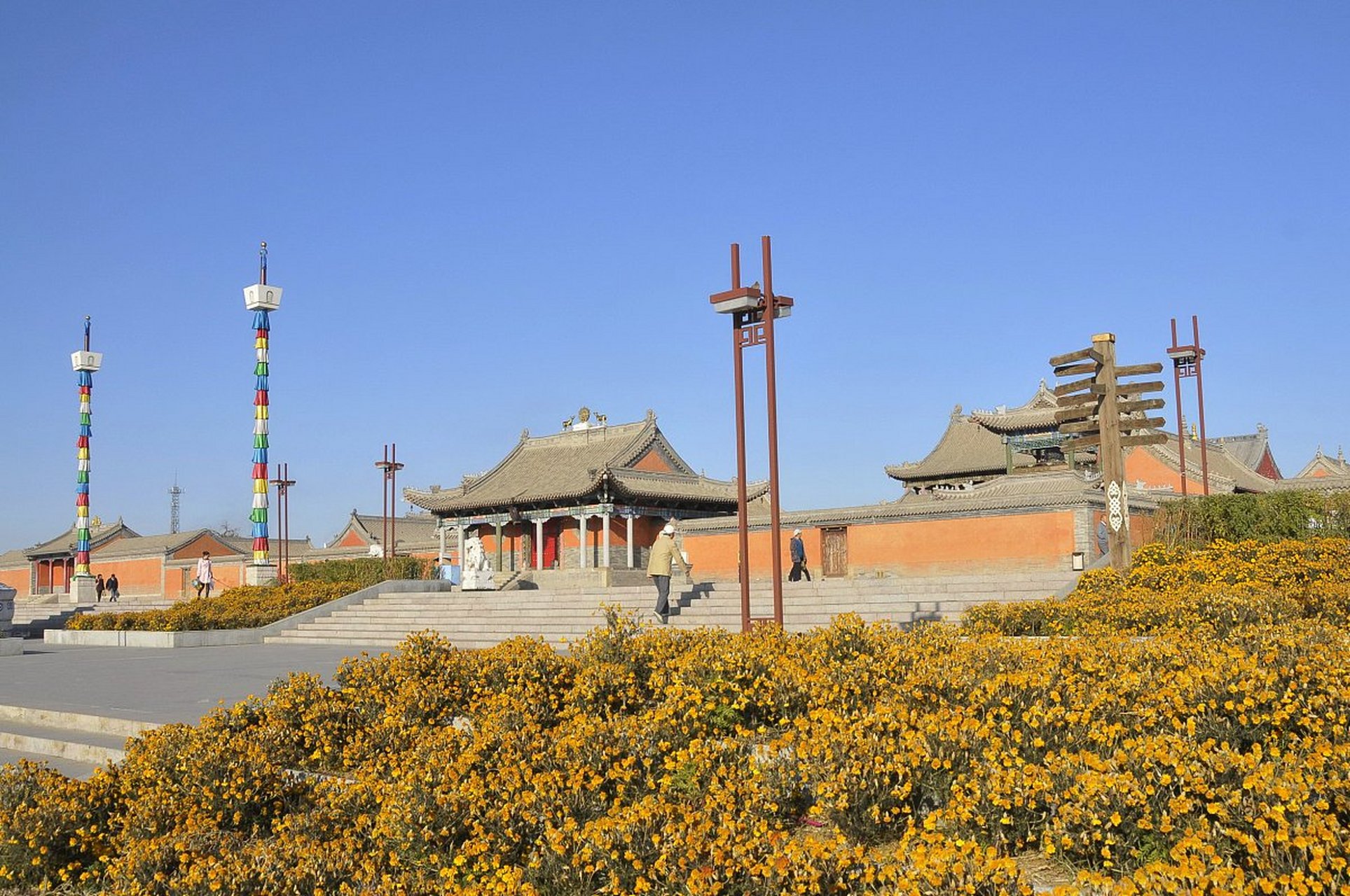 "神秘东胜九成宫景区:为何成为游客们的心灵净土?"  今天,我和我的朋