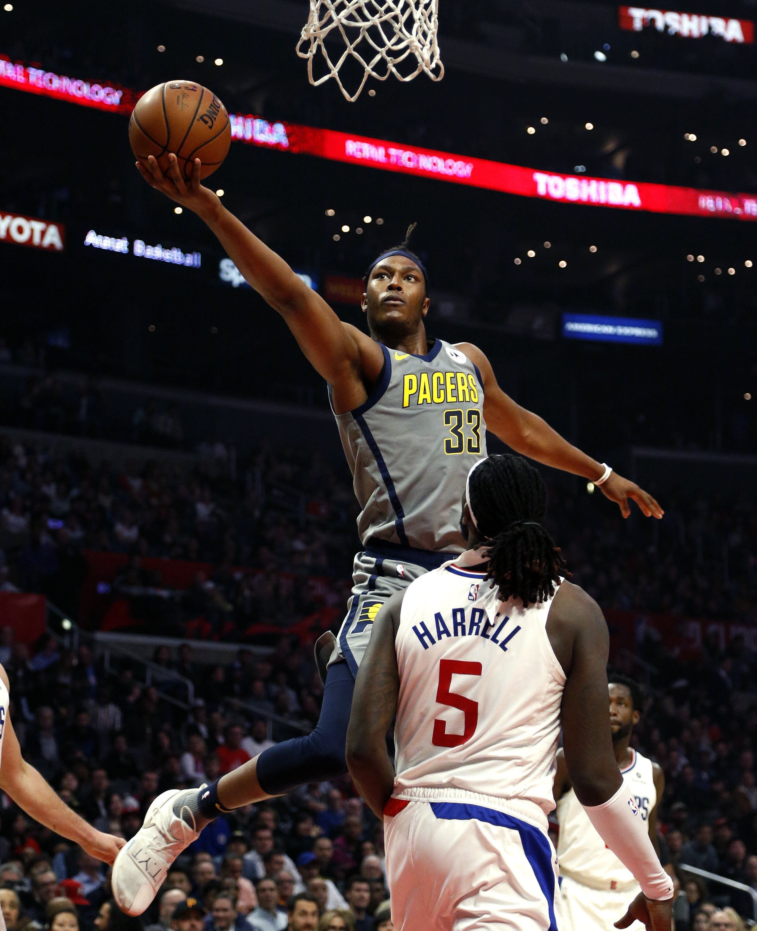 篮球——nba常规赛:快船胜步行者