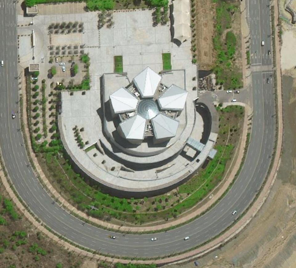 空中鸟瞰下造型奇特且设计漂亮的博物馆,形象!