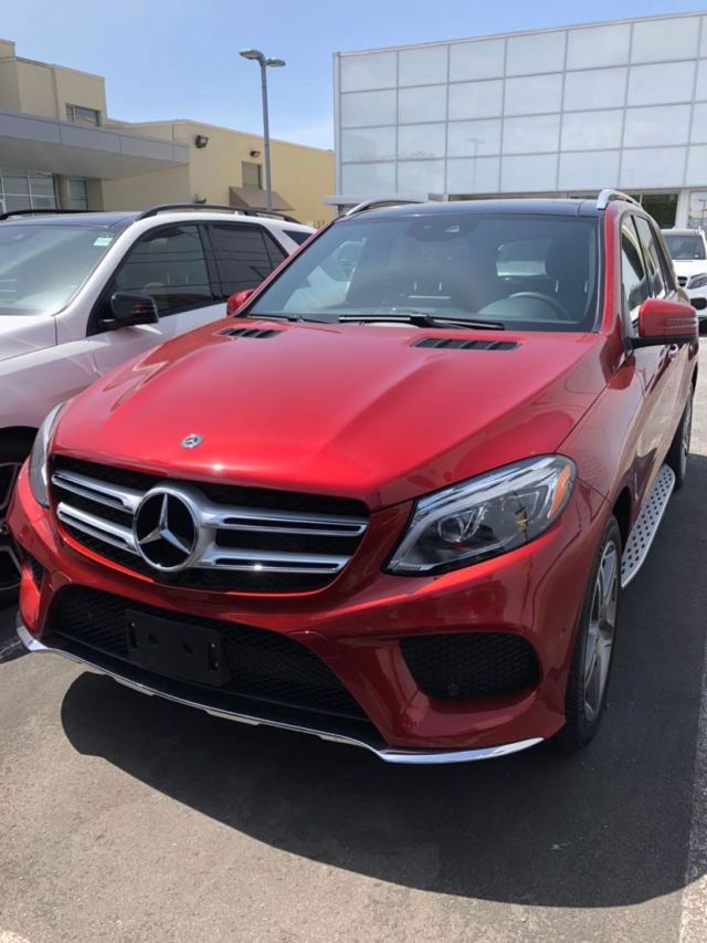 19款加版奔驰gle被定位于豪华级轿跑suv