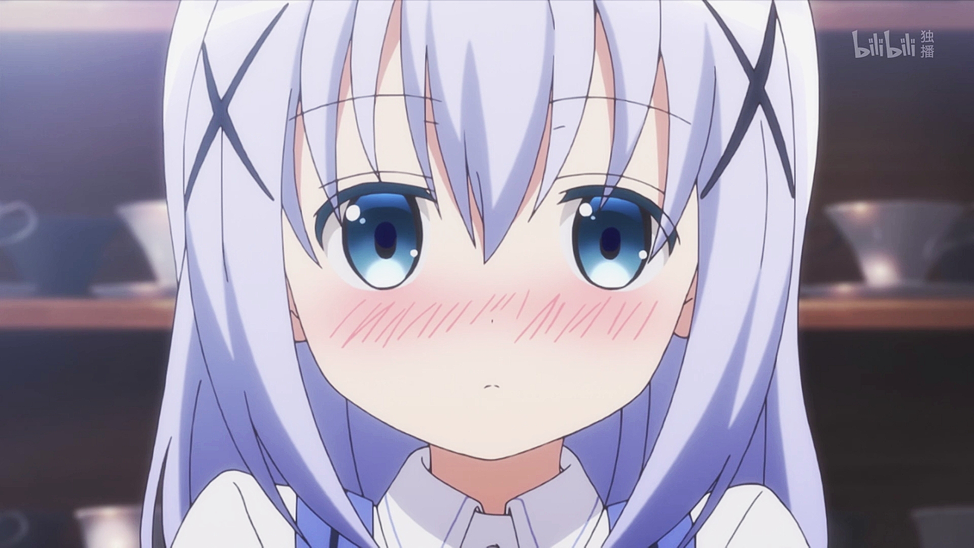 里的香风智乃是"rabbit house"老板的孙女,初中二年级学生.