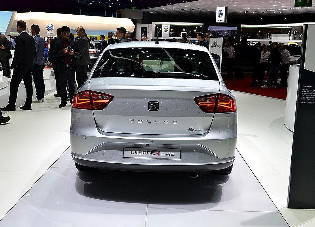 西雅特toledo属于普通的紧凑车型,对于家庭消费者来说尤其适合