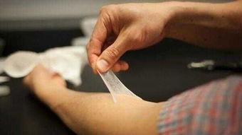 日本宣布人工皮肤已经问世,2019年上市,网友:天然女友难找了