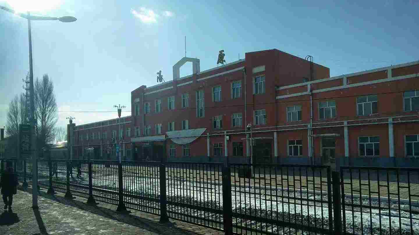 绥佳铁路进入佳木斯境内的第二站——汤原站