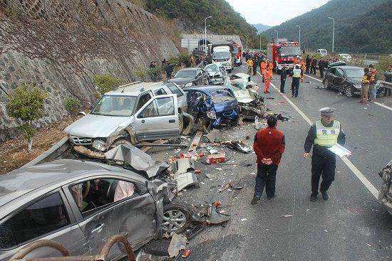 中国最危险公路,连续27公路下坡,老司机也束手无策