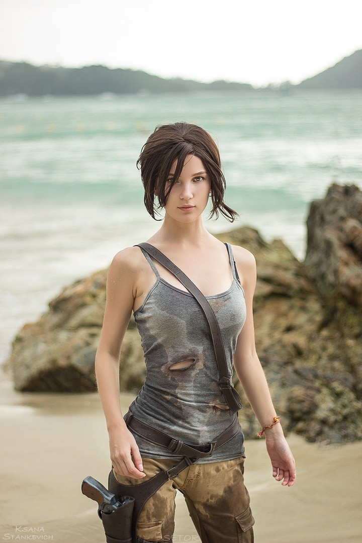 俄美女cos《生化2重制》艾达王