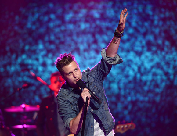 《counting stars》是美国流行摇滚乐队onerepublic(共