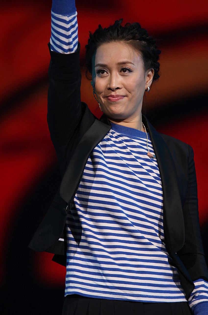 这么多年营销号对于那英的谣言光凭一张嘴连个视频哪怕图片都不需要,