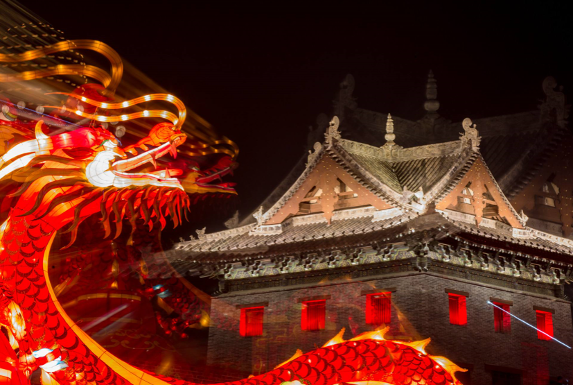 这里是中国最大的煤炭能源基地之一,国家重化工能源基地,神府,准格尔