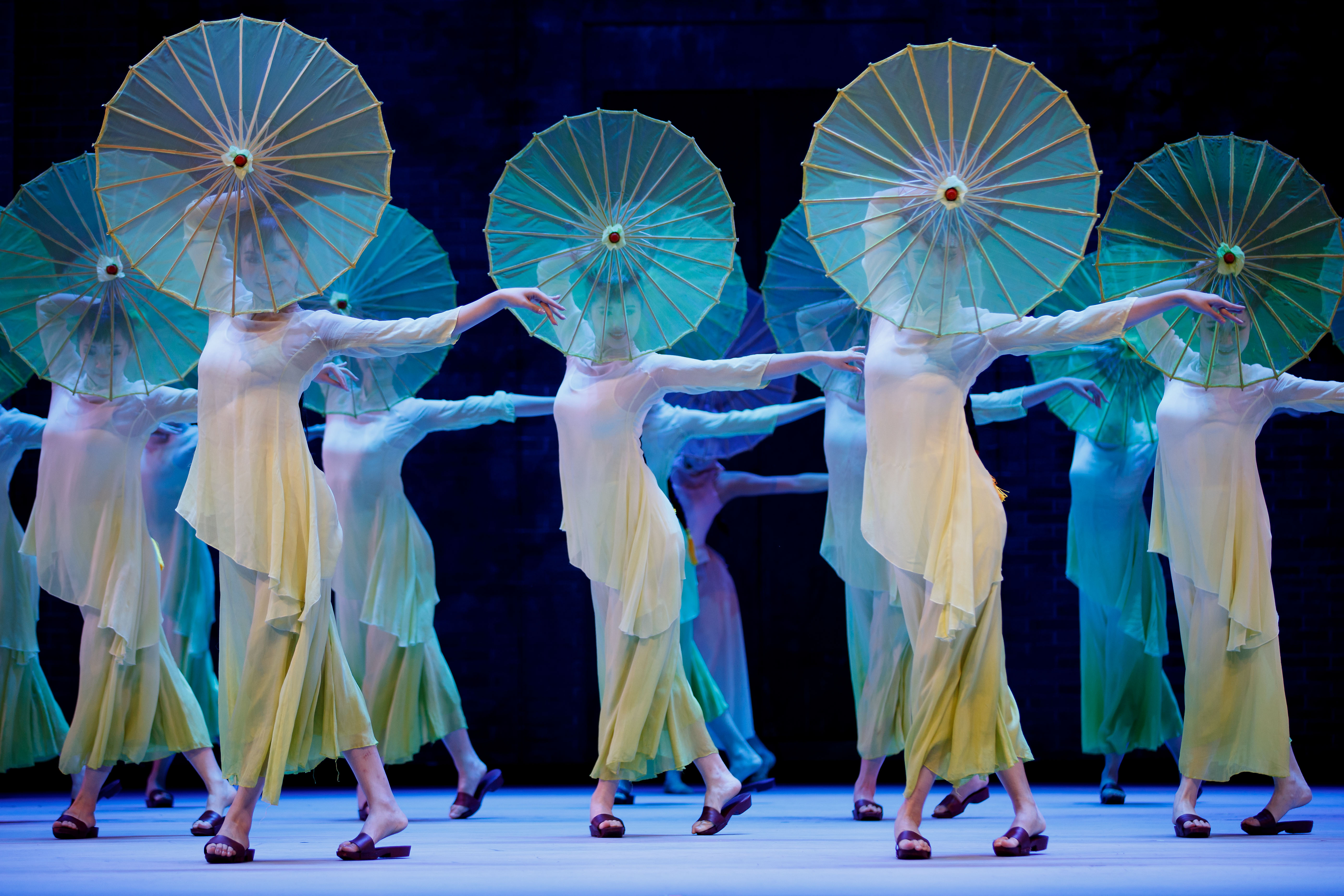 (国际)(3)中国舞剧《沙湾往事》在华盛顿上演