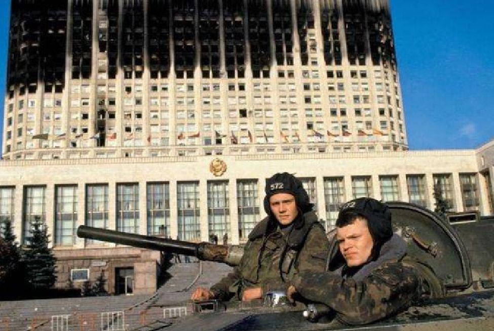 七十年代苏联到底有多强?兵力370万,美欧:只有外星人能打败它