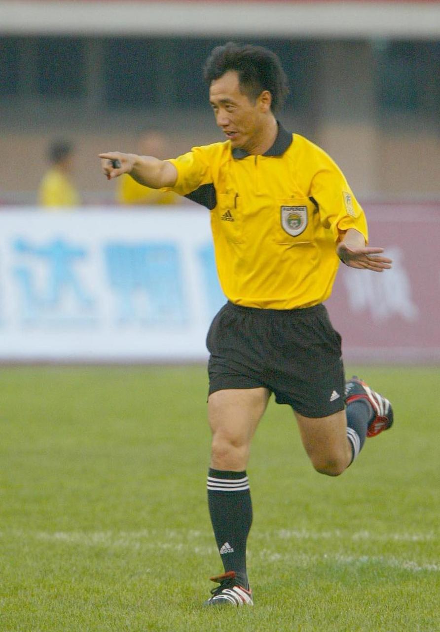 曝前中超金哨谭海被带走