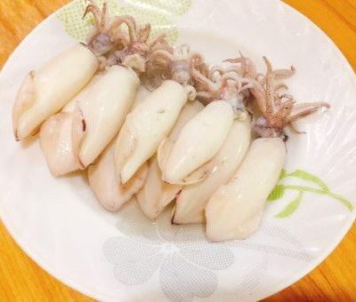 精品菜谱挑战赛 家常菜 白灼小鱿鱼