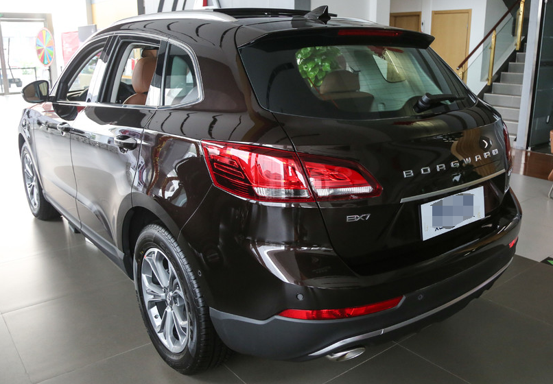 外观漂亮流线型的宝沃bx7