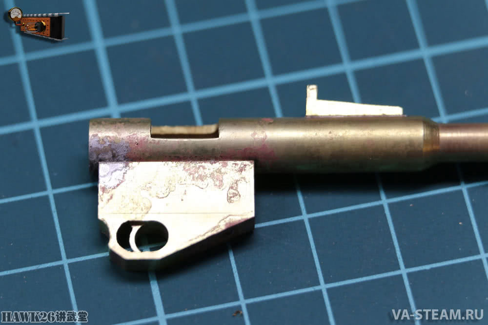 绝对真爱:俄罗斯手工达人制作"莫辛纳干"步枪的圆珠笔