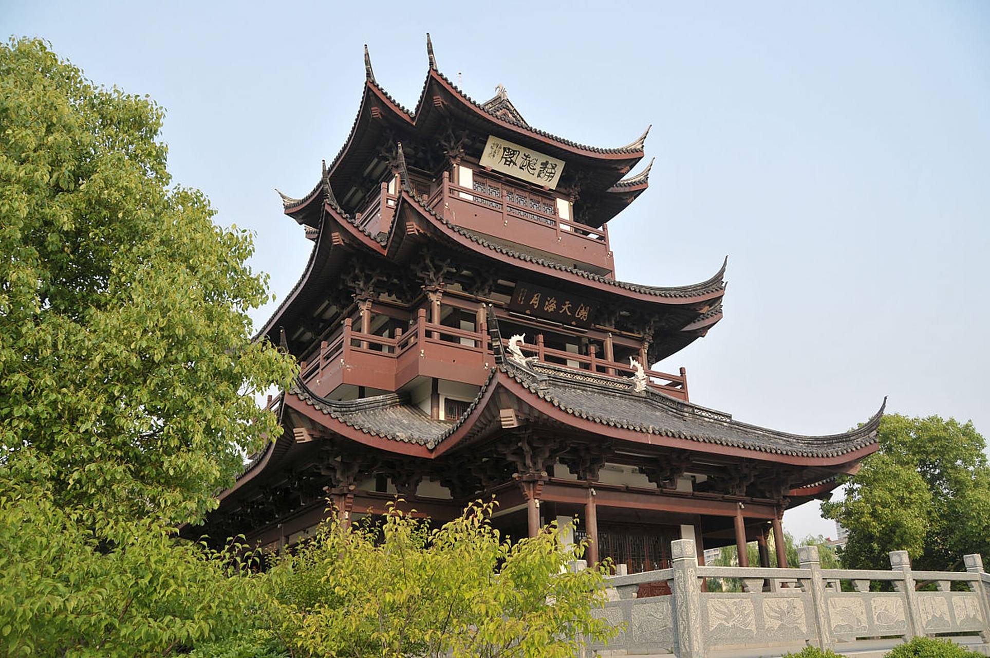 范蠡祠位于西施故里景区内,是一座以春秋末期政治家,军事家和商业家