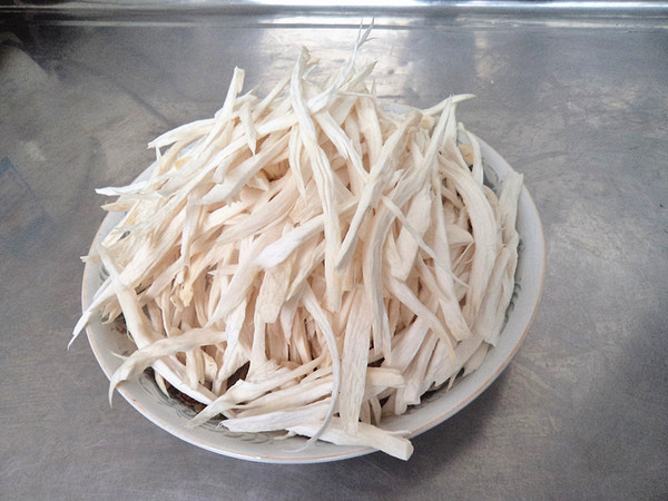 "它"和圆白菜是绝配,3天吃一次,排出黑宿便,让你瘦出小蛮腰