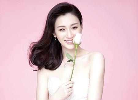 包含李小冉美白身体乳排行榜的词条