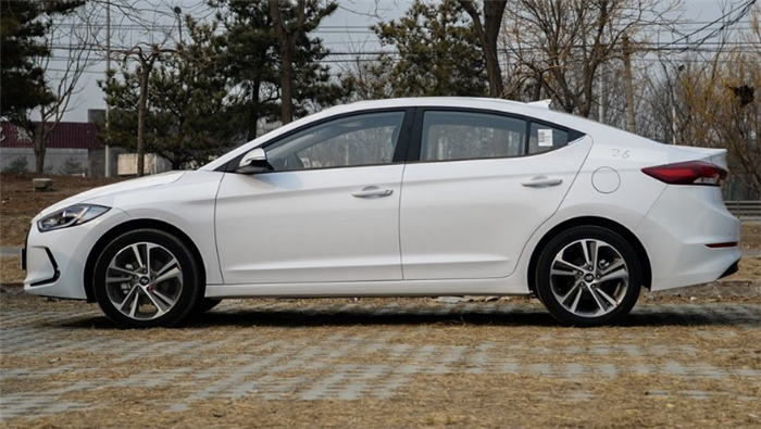 2019款现代领动现身,换装全新前脸售价下调,还等啥马自达?