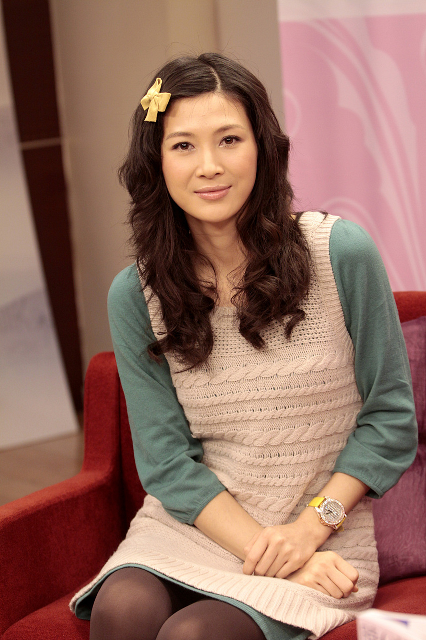 2011年,50亿富豪周旭辉与家中发妻分居,爱上了演员童蕾.