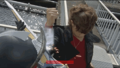 假面骑士四段让人印象深刻的变身,王小明肉身挡大剑