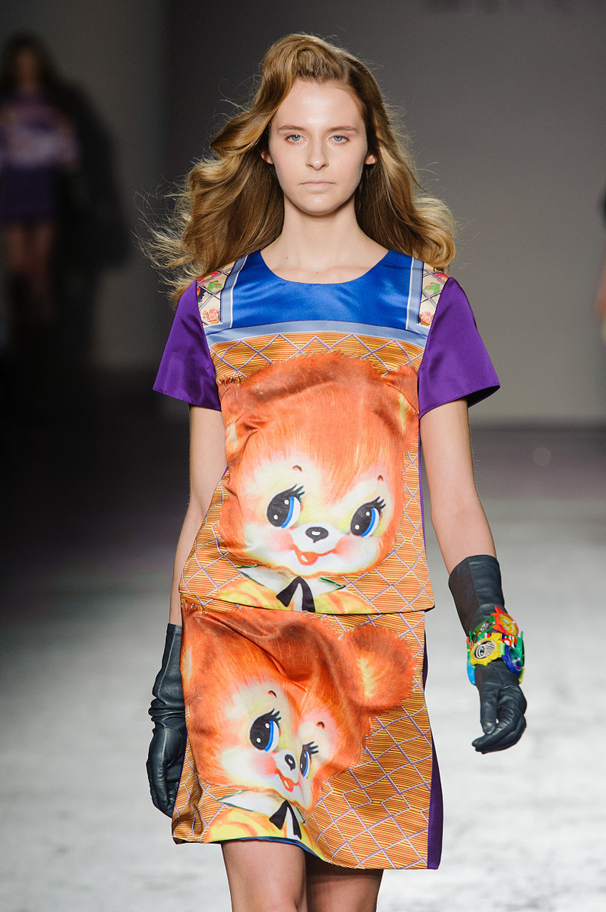 时尚分享:『时尚印花精选:动物图案赋予服装活力四溢的时尚力量』 在