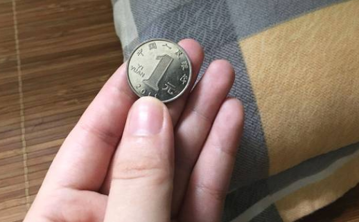 婆婆告诉我:除夕夜,枕头下放几枚"硬币"!3件"好事"悄悄来