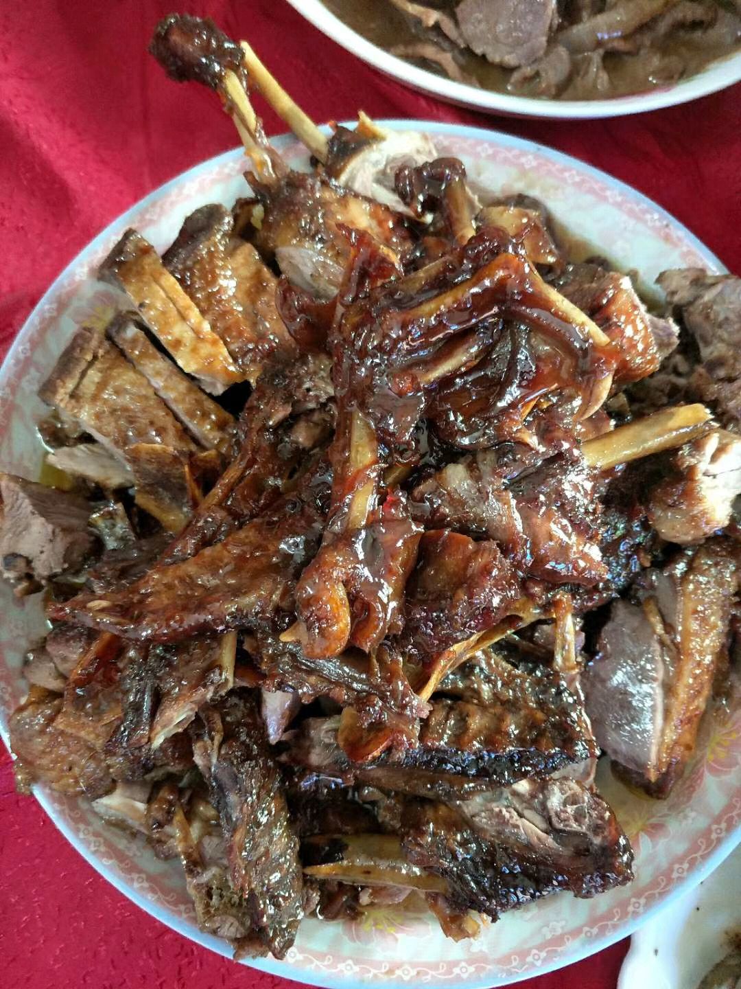 舌尖上的五杯鸭香甜可口!油而不嫩简单易做一个不够吃