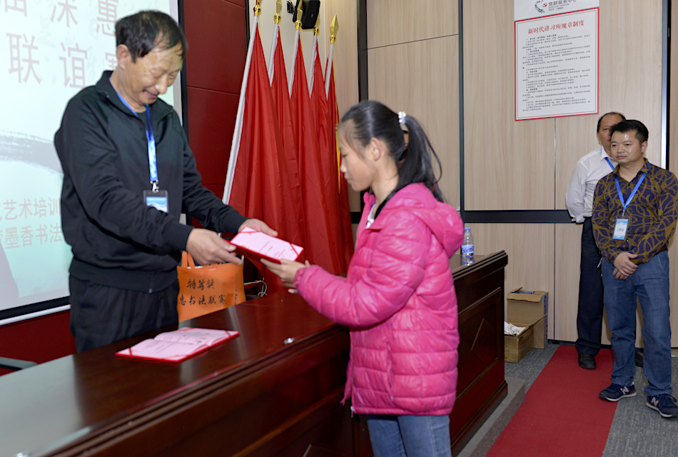 二等奖:黄梓楠,李靖文,付洁如,王恋雪,陈程,杨善茹,高睿靓,谭仁铭,张