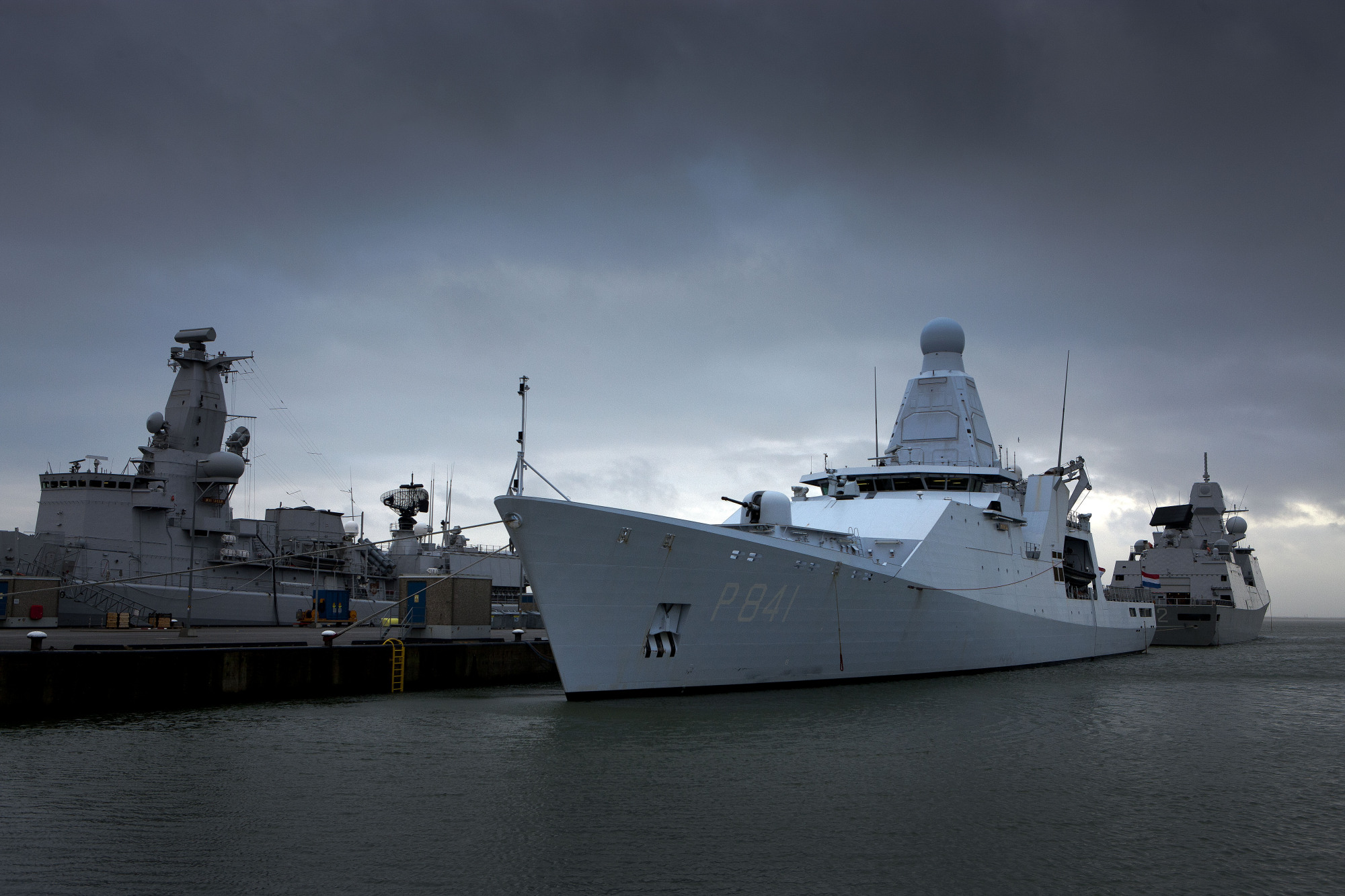 颜值高战斗力低的荷兰级巡逻舰