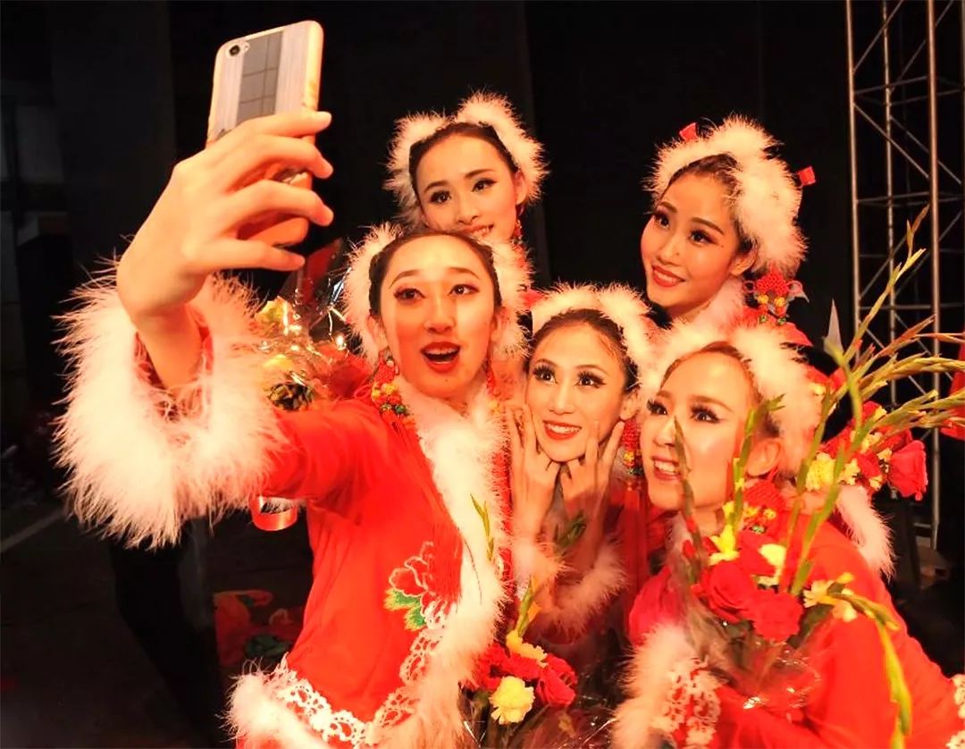 嫌春节太俗套?看全球各地如何花式过年