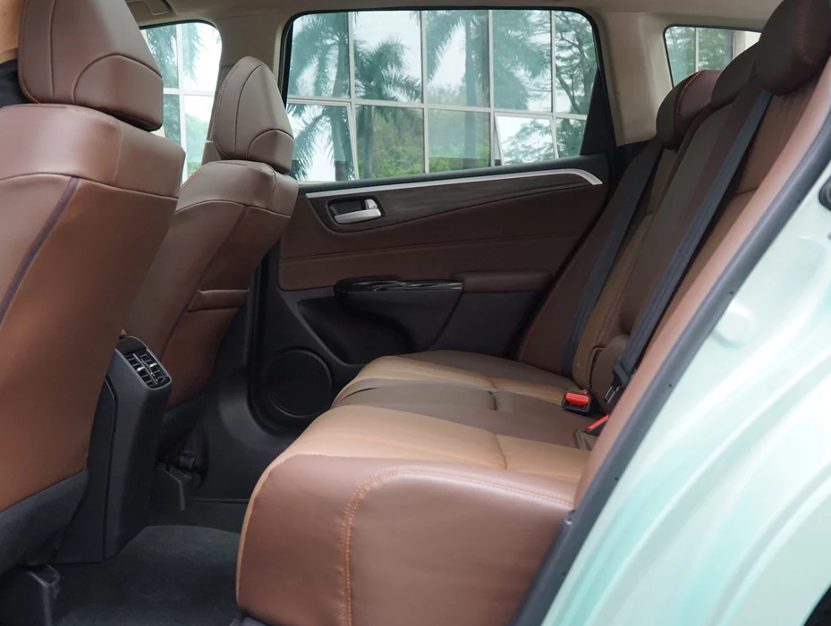 欣赏与分析东风本田-杰德