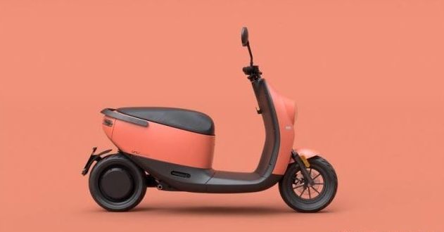 新款电动踏板车来袭,配德国博世电机,满电能跑100公里