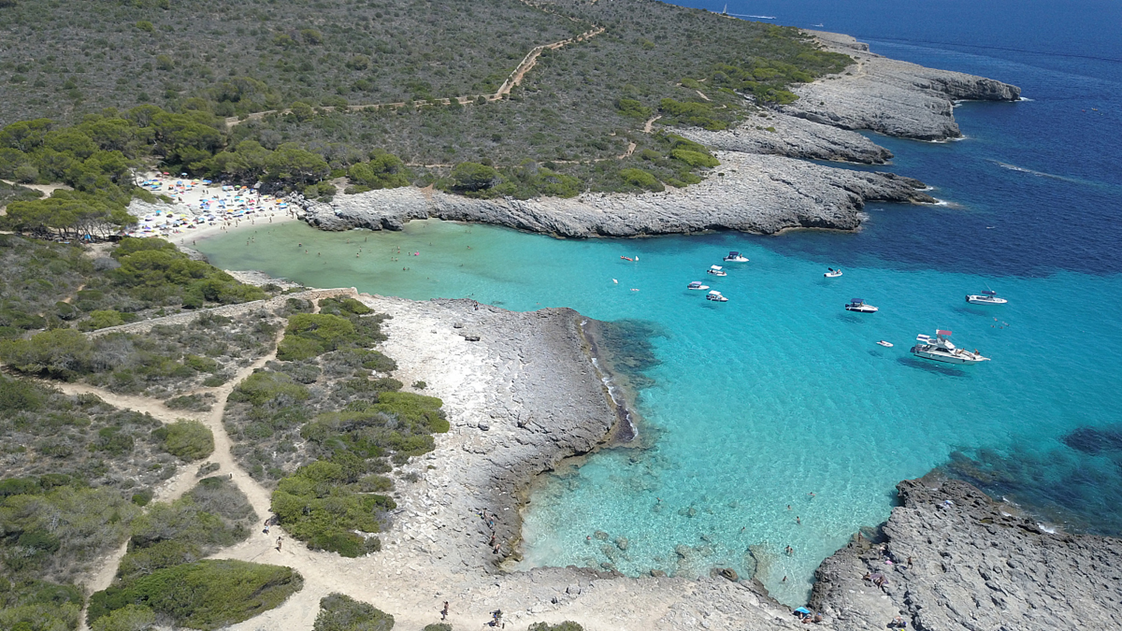 新华社苏瓦6月16日电努库阿洛法消息:南太平洋岛国汤加附近海域16日