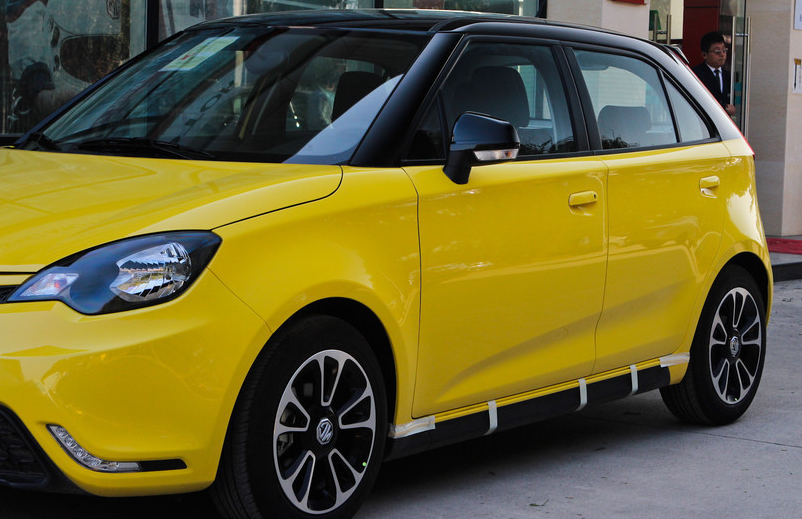 名爵-mg3的外观就不多说了,都是明摆着的.