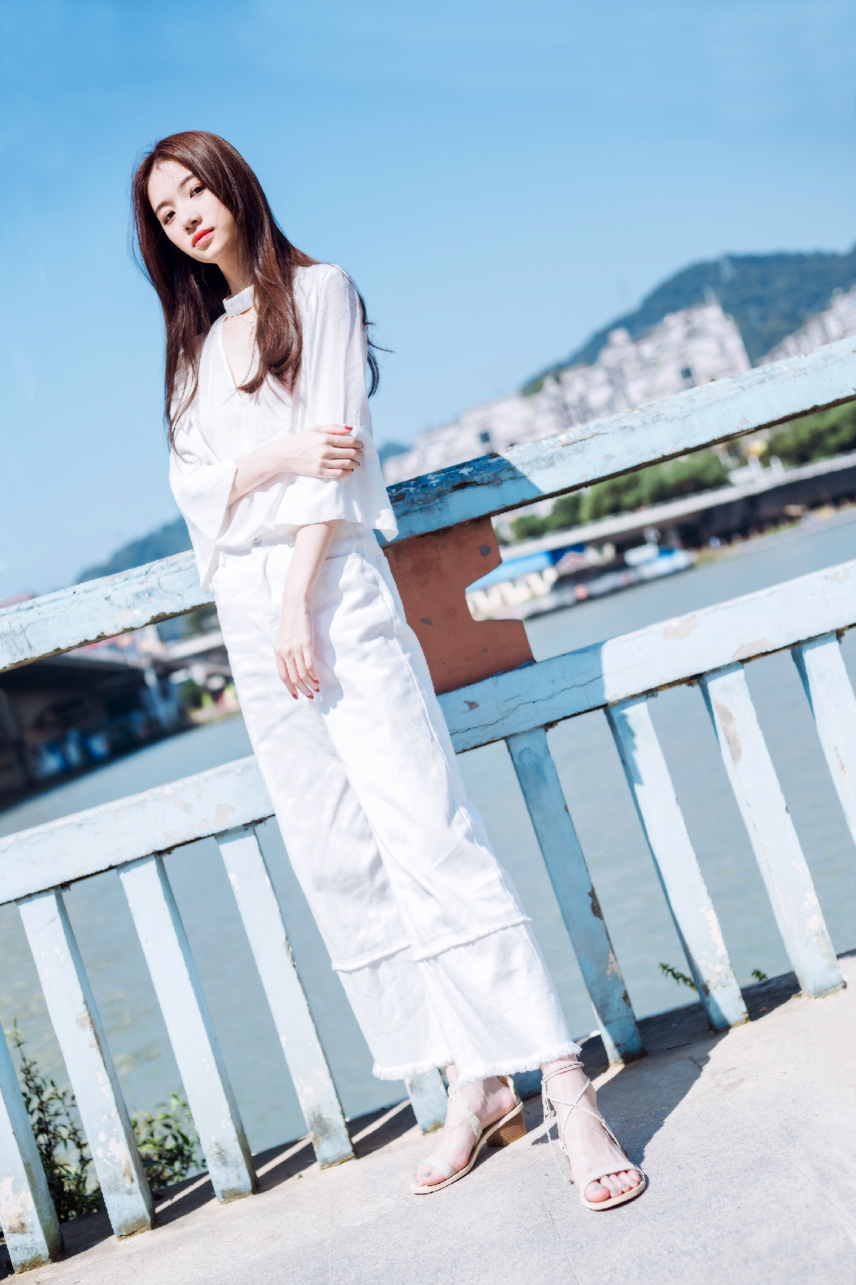 美图摄影:天使般面容的女子,拥有纯真的笑容!