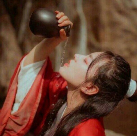 虐到"心颤"的3首古风,双笙河图各1首,00后:撕心裂肺的疼