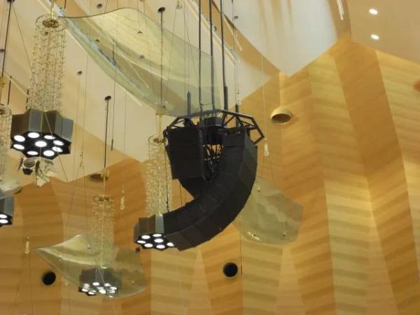 厅·音乐 | 三得利音乐厅:从威士忌到交响乐