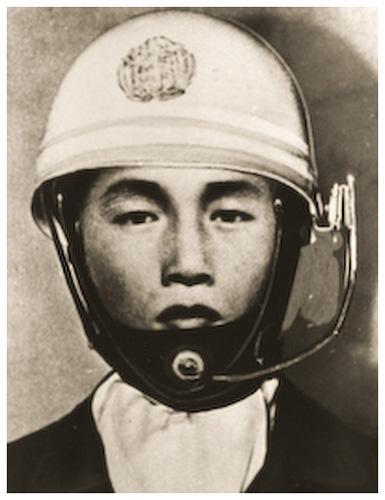 在日本2014年曾经有一部电影,叫做《三亿日元抢劫案》,其实这部电影是