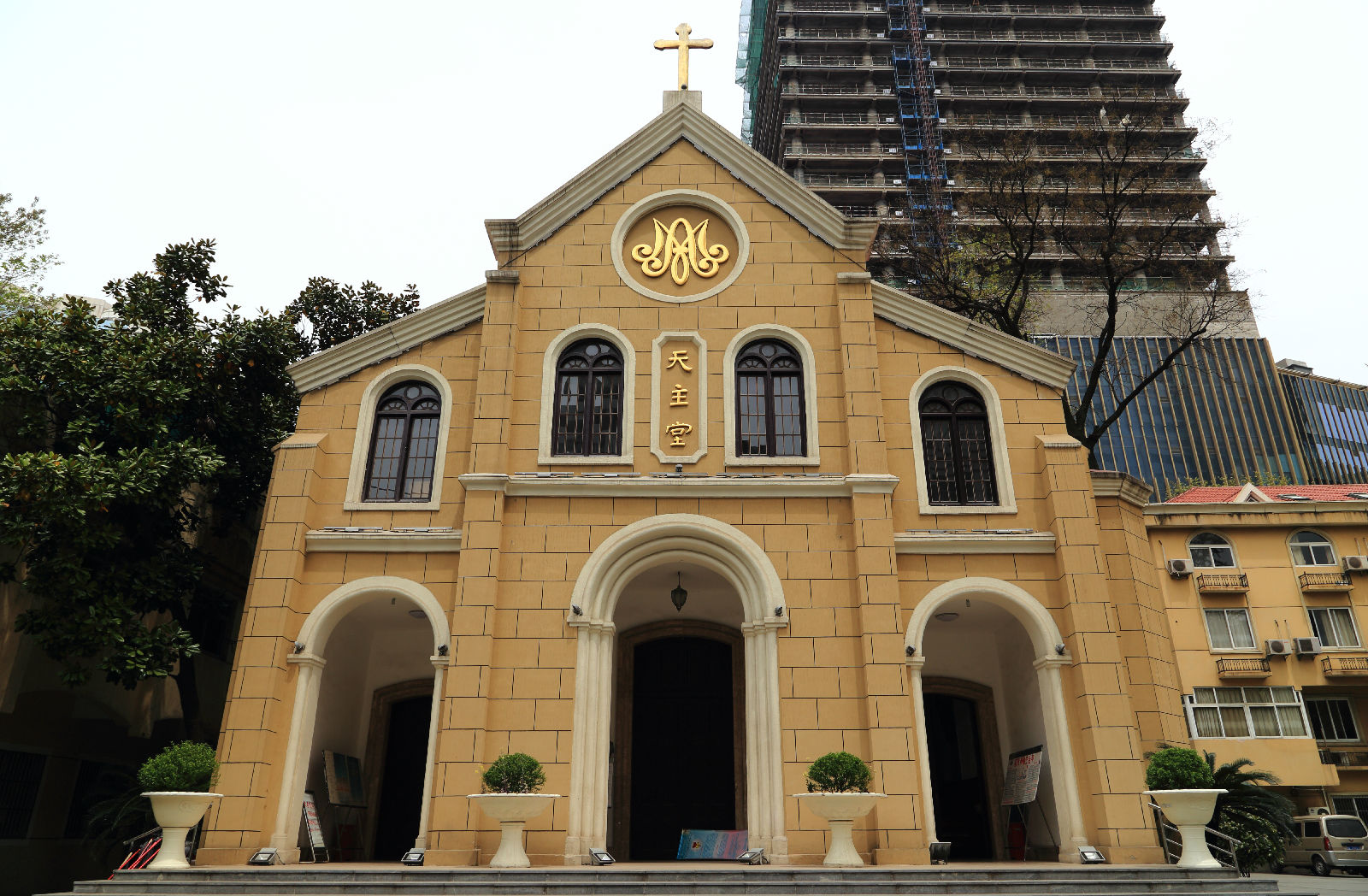 盘点氛围很好的旅游休闲场所,你去过湘西奇梁洞,南京石鼓路天主教堂吗