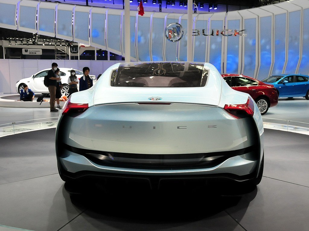 别克进口riviera,采用新颖的颜色-贝壳蓝!